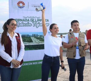 Gobierno de Benito Juárez limpia malecón Tajamar