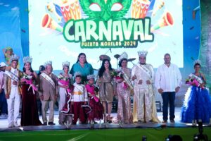 Coronan a los soberanos del Carnaval de Leona Vicario 2024