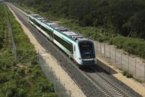 Tren Maya: Arriba séptimo tren a la estación Cancún-Aeropuerto