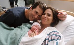 Karla Souza da la bienvenida a su tercera hija con adorables fotos; ¡Ya nació Giulia!