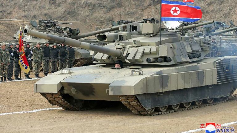 kim-jong-un-tanque-afp-5-093820