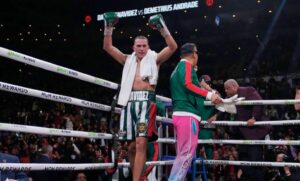 David Benavidez arremete contra el “Canelo”: “Es un zacatón”