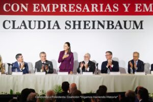 Sheinbaum revela que tiene un equipo trabajando en revisión del T-MEC