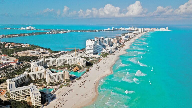 cancun_shutterstock_1018139887.jpg_554688468 (1)
