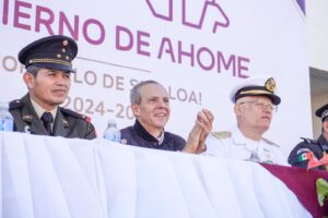 Gerardo Vargas Landeros encabeza el desfile por el 114 Aniversario de la Revolución Mexicana en Ahome