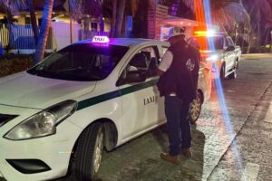 Fiscalía toma acción ante enfrentamientos entre taxistas y Uber en Cancún