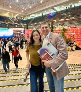 Ricardo Sheffield presenta su libro “Empoderando al Consumidor” en la Feria Internacional del Libro de Guadalajara