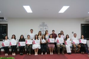 Mara Lezama entrega a 11 mujeres y 7 hombres el Premio Estatal de Humanidades, Ciencias, Tecnología e Innovación 2024