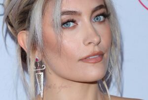 Paris Jackson celebra sus cinco años sobria con una confesión: “Soy alcohólica y adicta a la heroína”