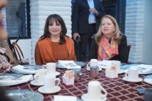 Norma Bustamante recibe a la ministra Loretta Ortiz en Mexicali