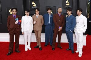 BTS alcanza las 2 mil millones de reproducciones en Spotify