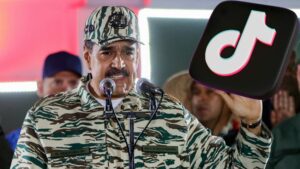 Bloquean TikTok en Venezuela, Maduro dice que la red social tiene “las manos manchadas de sangre”