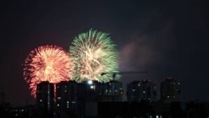 ¡Quedarán prohibidos los fuegos artificiales en CDMX! Proponen cambiarlos por drones con luces