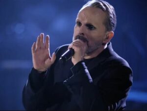 “¿Estamos bien?”: Así reaccionó Miguel Bosé tras el sismo durante su concierto