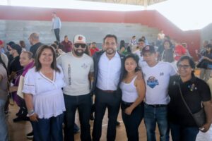 Realiza Ayuntamiento de Los Cabos entrega de bono anual a personal docente